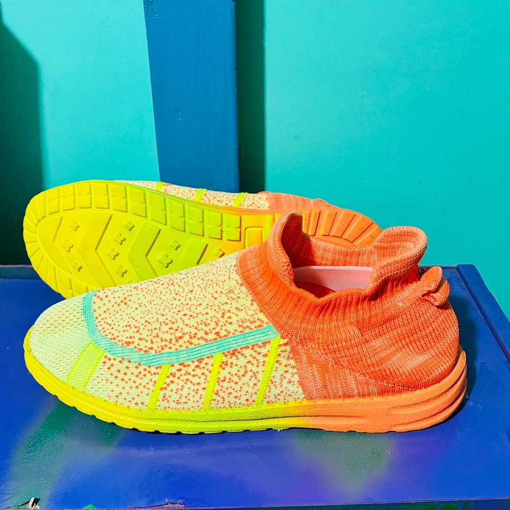 Vibrant Retro Style Orange and Yellow Slip-On Sneakers – Size 39
